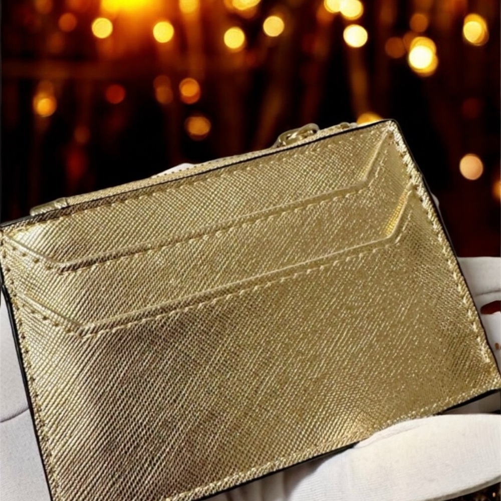 Pandora Shimmering Gold Key Card Holder - Picture 3 of 4